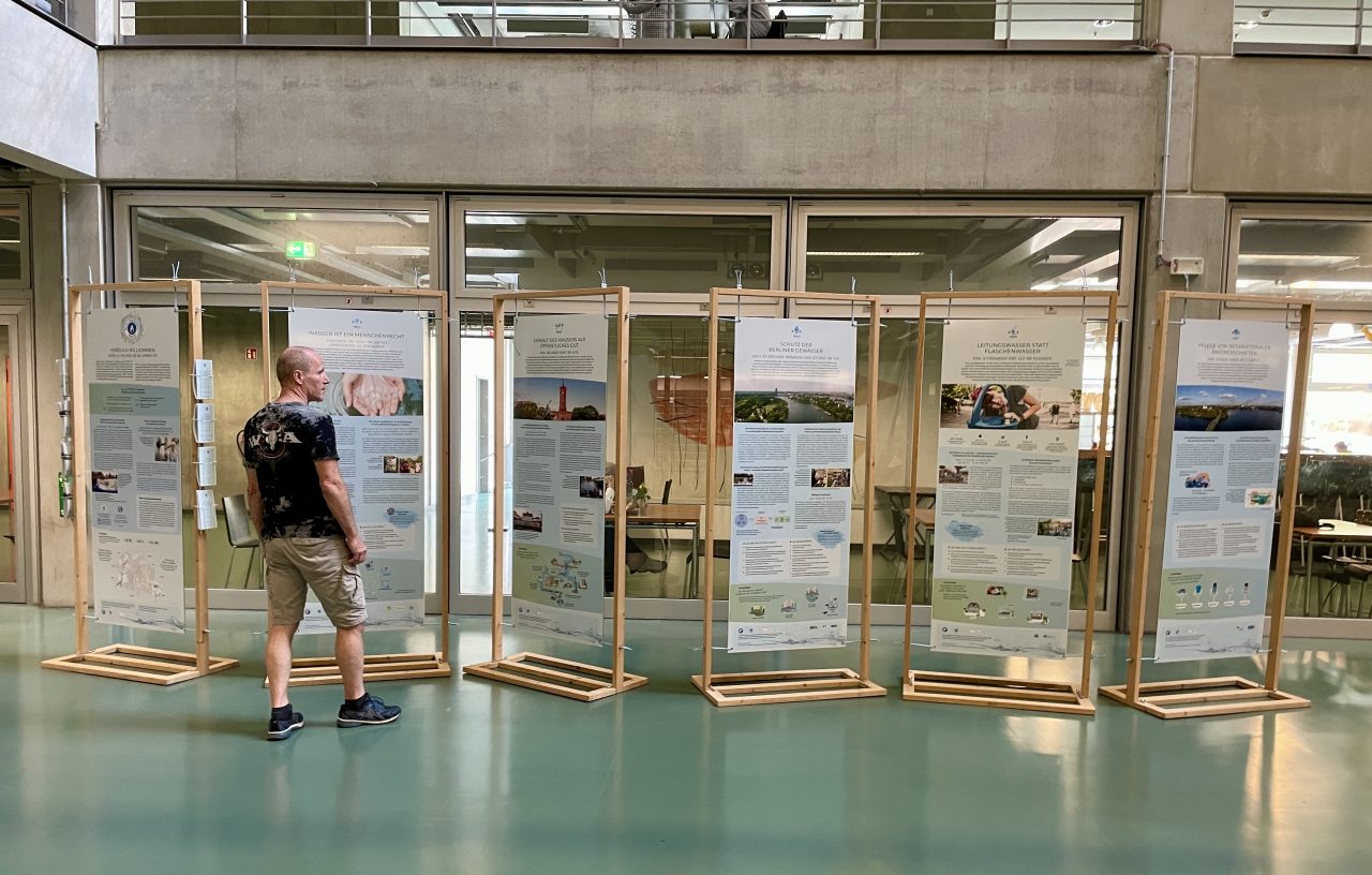 20250811_blue_community_berlin_ausstellung.jpg